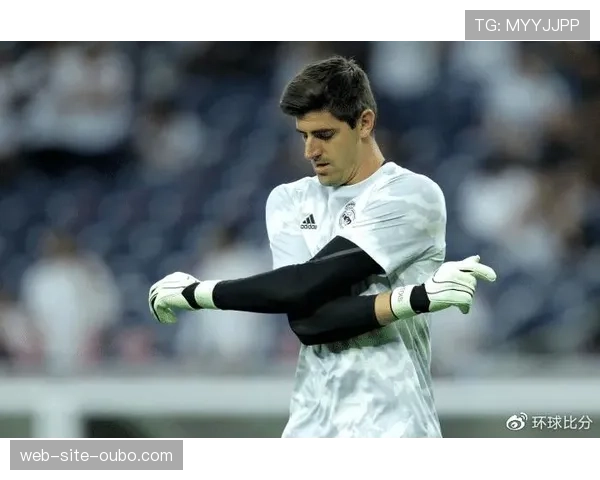 库尔图瓦四次扑救难阻失利 门将效率受肯定